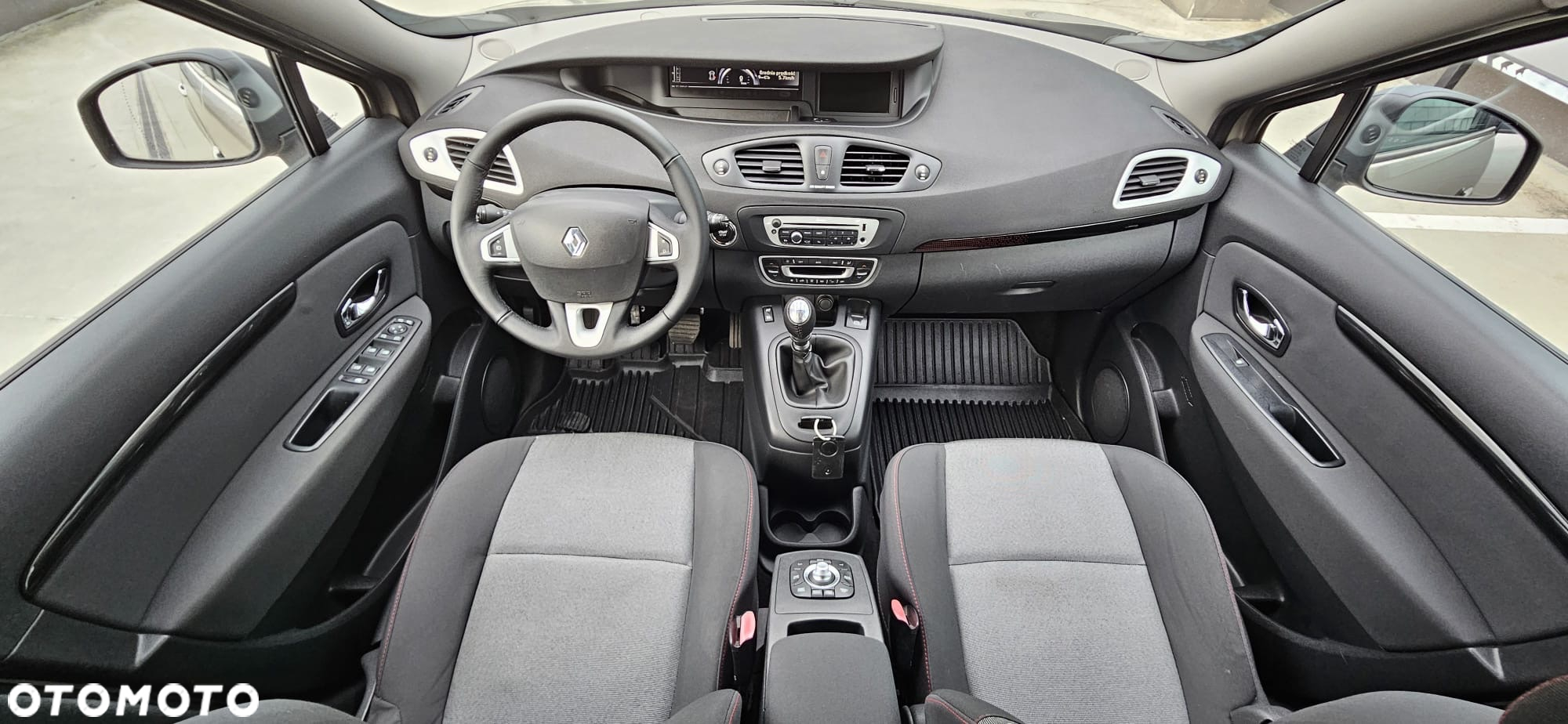 Renault Grand Scenic Gr 1.6 dCi Energy Bose Edition - 28