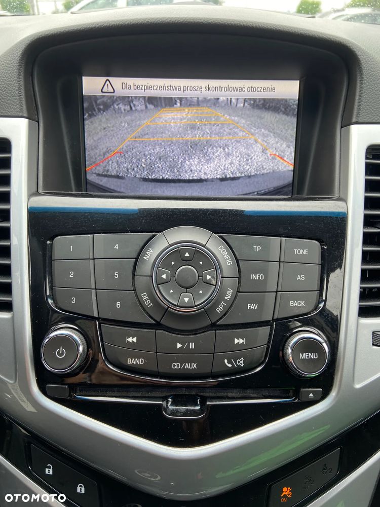 Chevrolet Cruze - 22