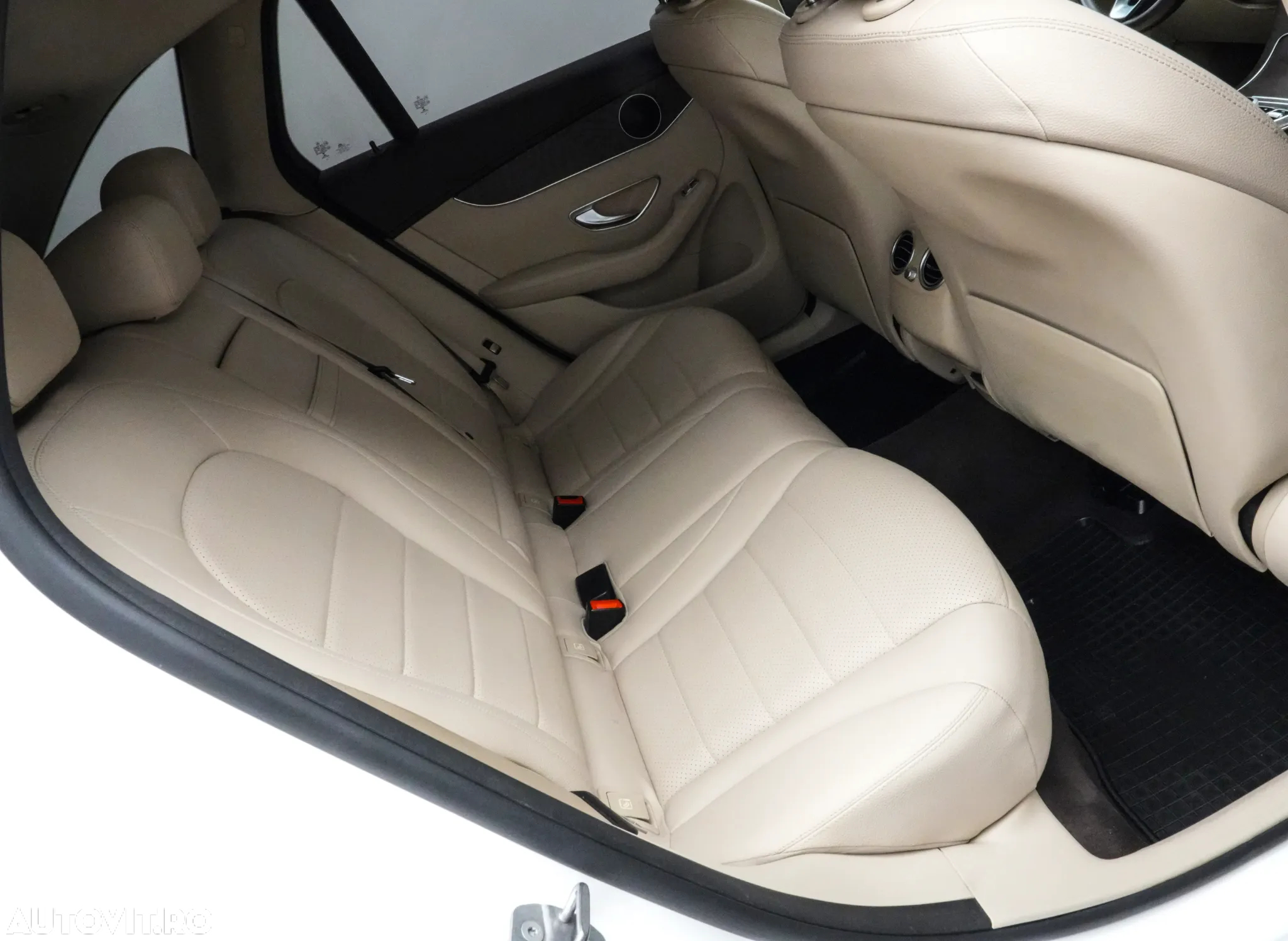Mercedes-Benz GLC 220 d 4MATIC - 16