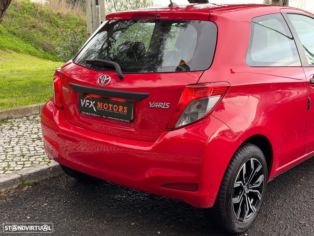 Toyota Yaris 1.0 VVT-i Sport - 18
