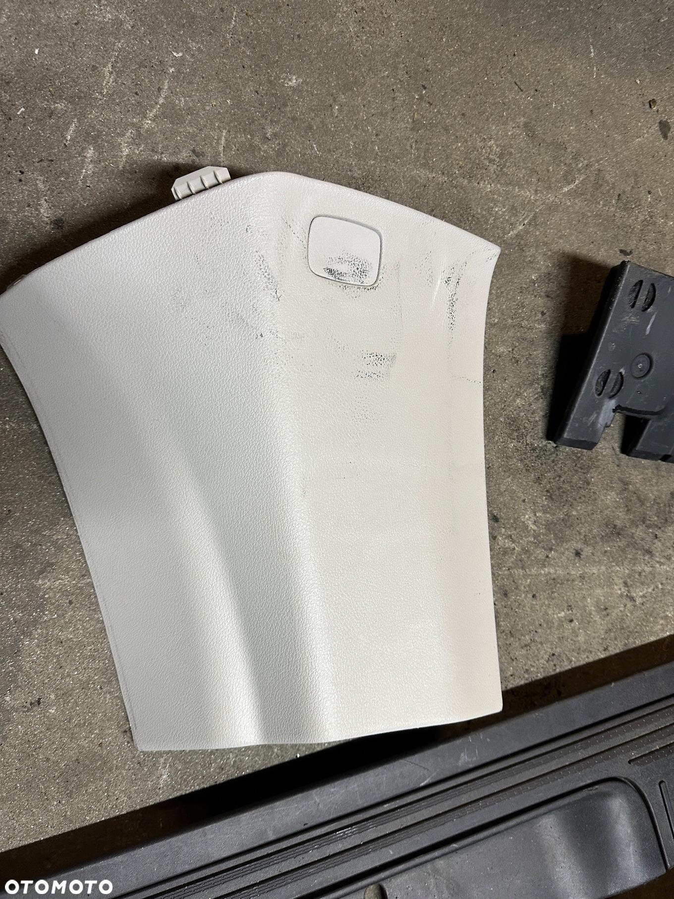 Mercedes 447 VITO V klasa słupek b D  plastik próg plastikowy - 4