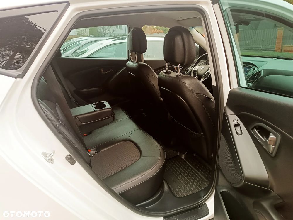 Hyundai ix35 2.0 2WD Trend - 20