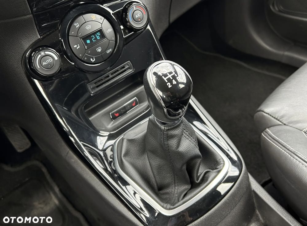 Ford Fiesta 1.0 EcoBoost Titanium X - 5