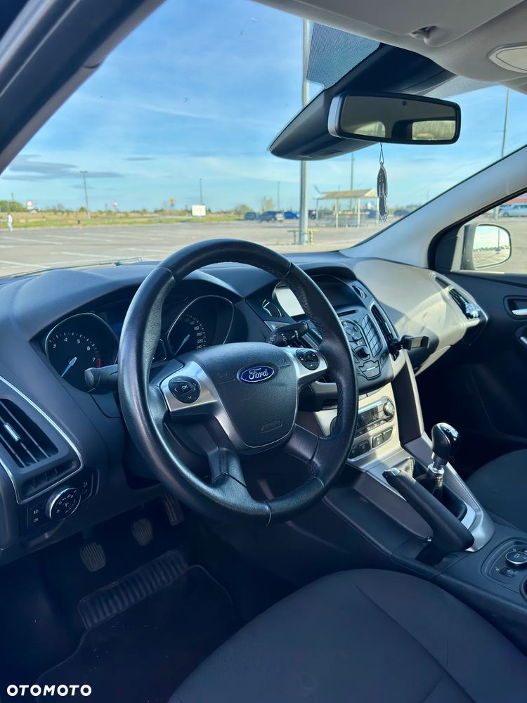 Ford Focus 1.0 EcoBoost Trend - 17