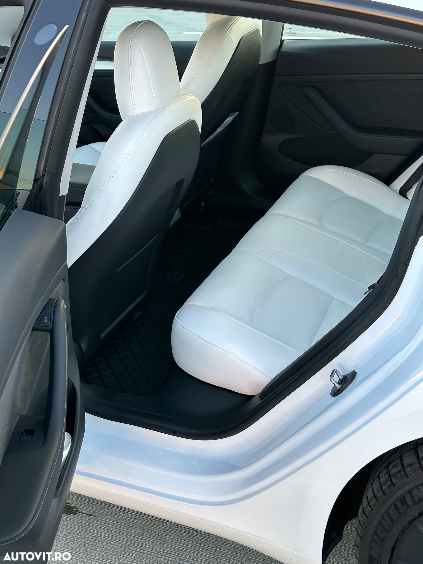 Tesla Model 3 AWD Long Range - 13