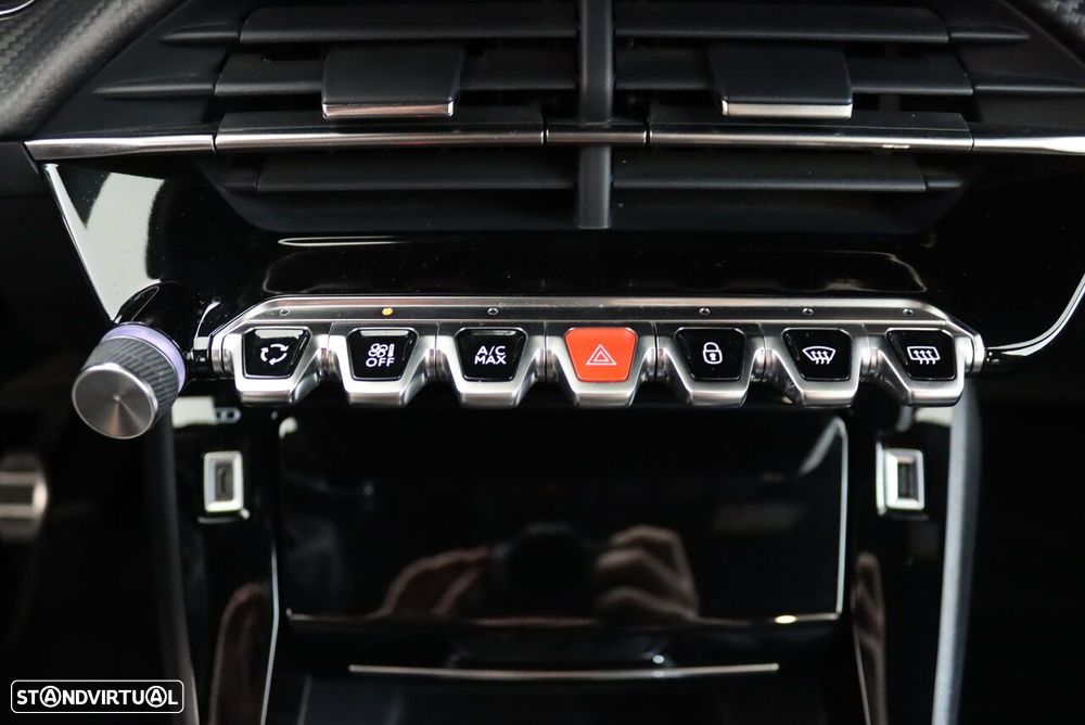 Peugeot 2008 PureTech 130 GT - 25