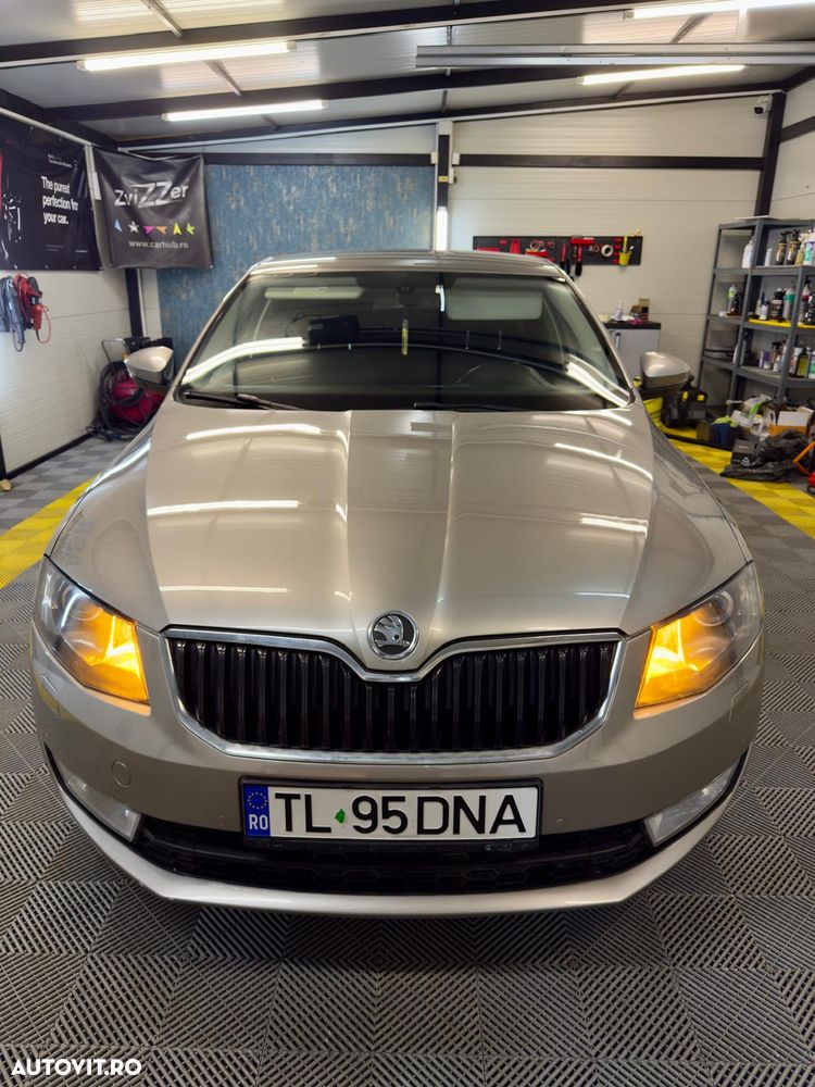 Skoda Octavia 1.6 TDI Active - 2