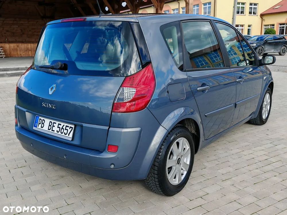 Renault Scenic 1.6 16V Avantage - 8