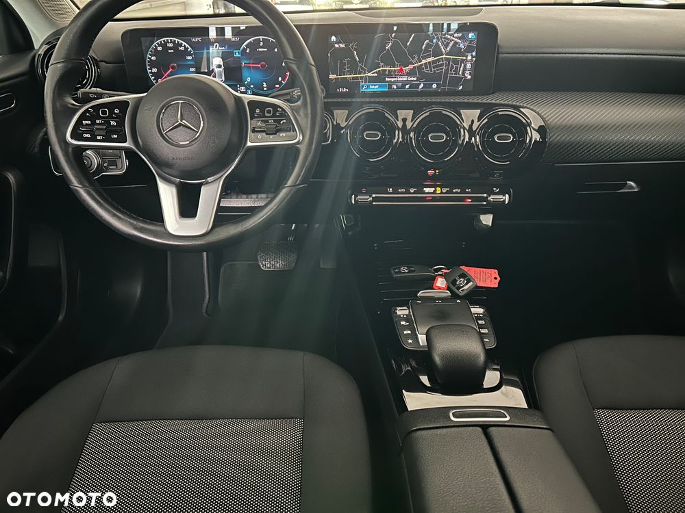 Mercedes-Benz Klasa A 180 d 7G-DCT - 17