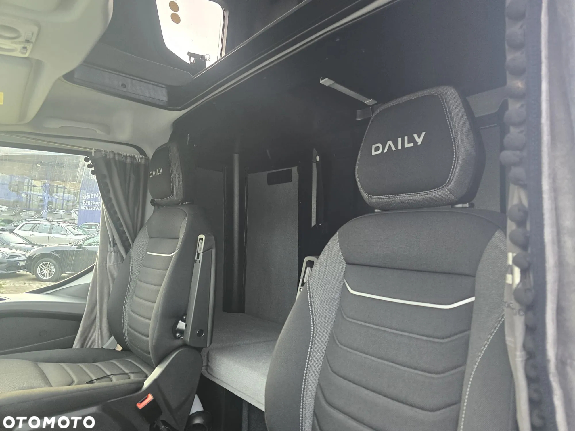 Iveco DAILY 70C18H - 17