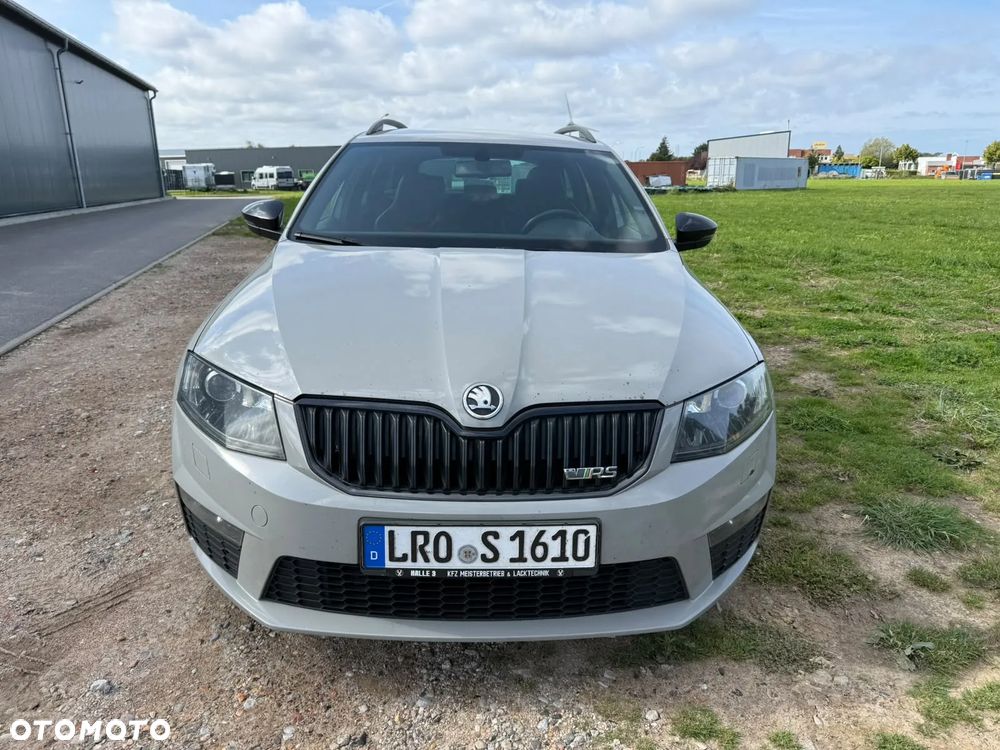 Skoda Octavia 2.0 TDI DSG RS - 2