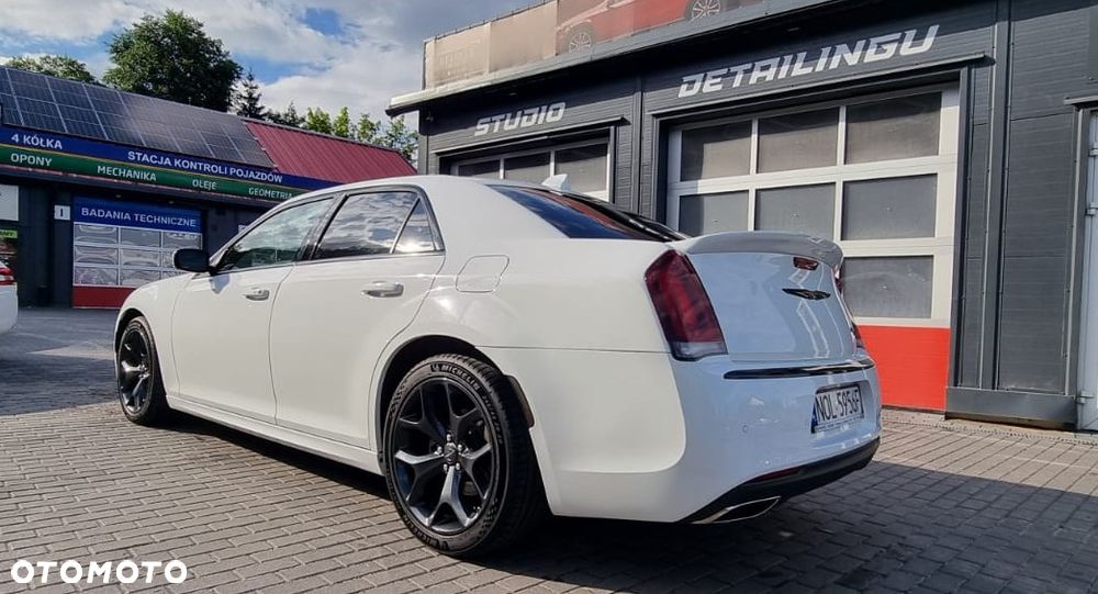 Chrysler 300s - 6