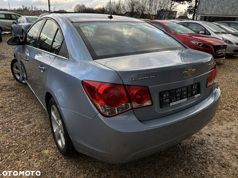 Chevrolet Cruze 2.0 D LT+ - 4