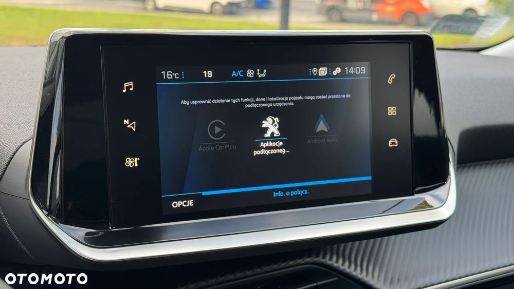 Peugeot 2008 1.2 PureTech Allure Pack S&S EAT8 - 19