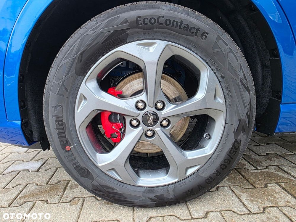Ford Kuga - 36