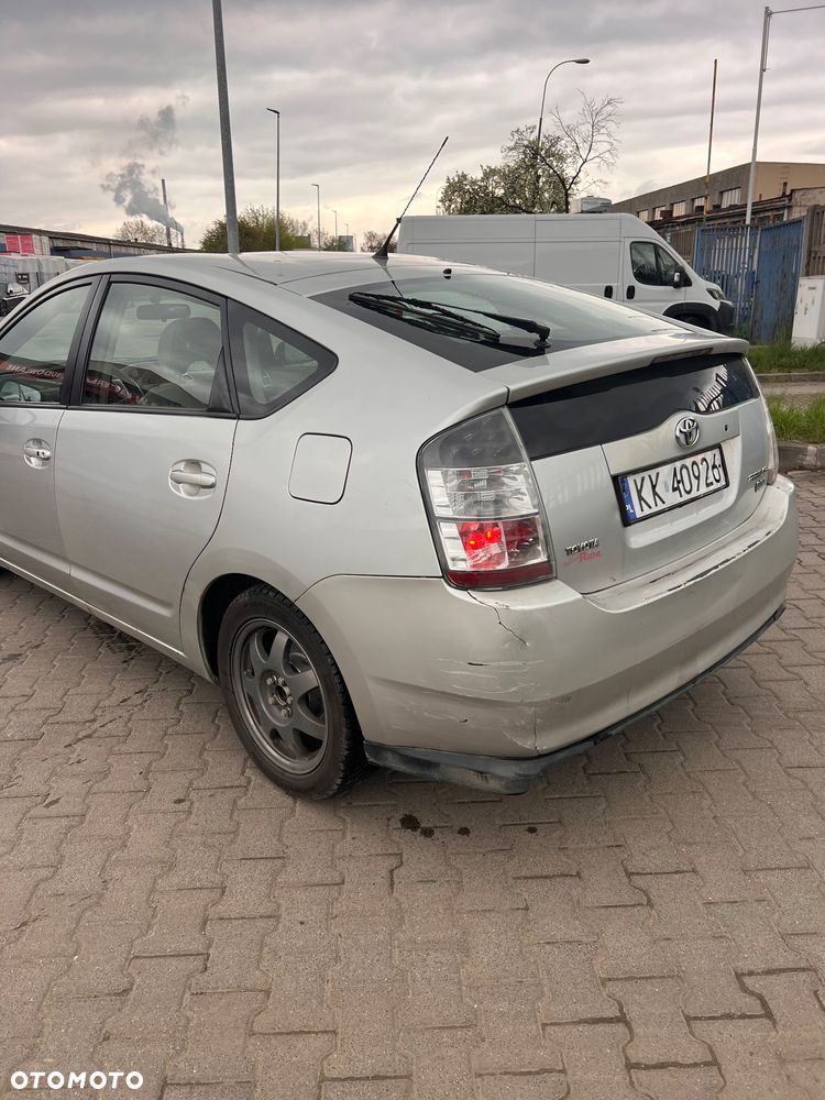 Toyota Prius 1.5 VVT-i Sol - 3