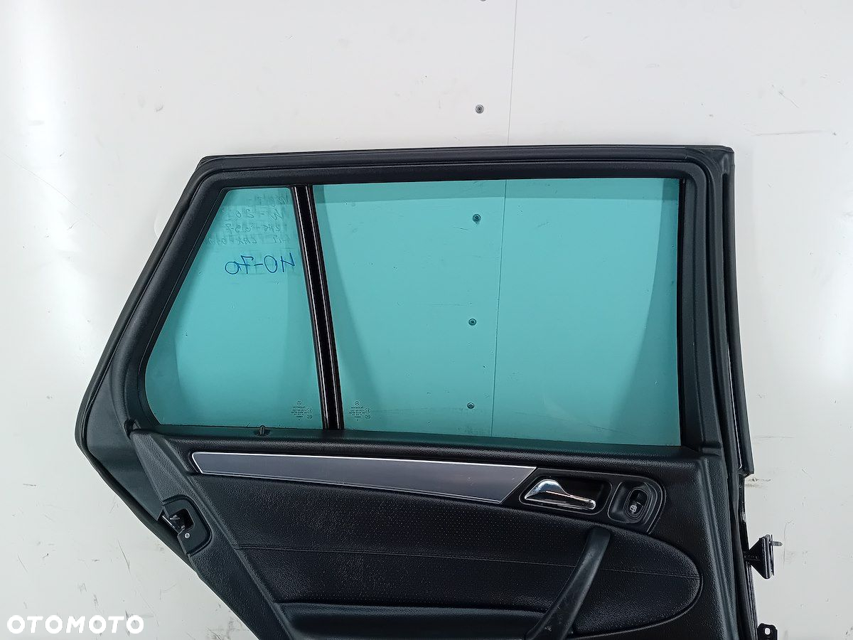 DRZWI LEWY TYŁ MERCEDES-BENZ KLASA C W203 KOMBI 040 - 2