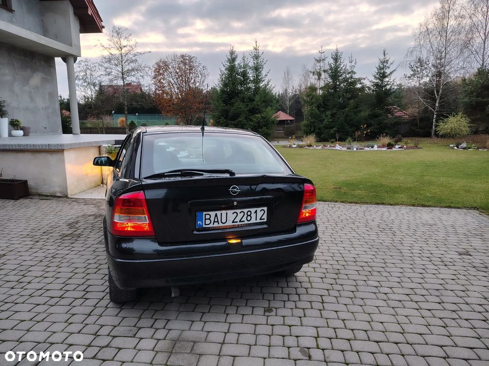 Opel Astra - 9