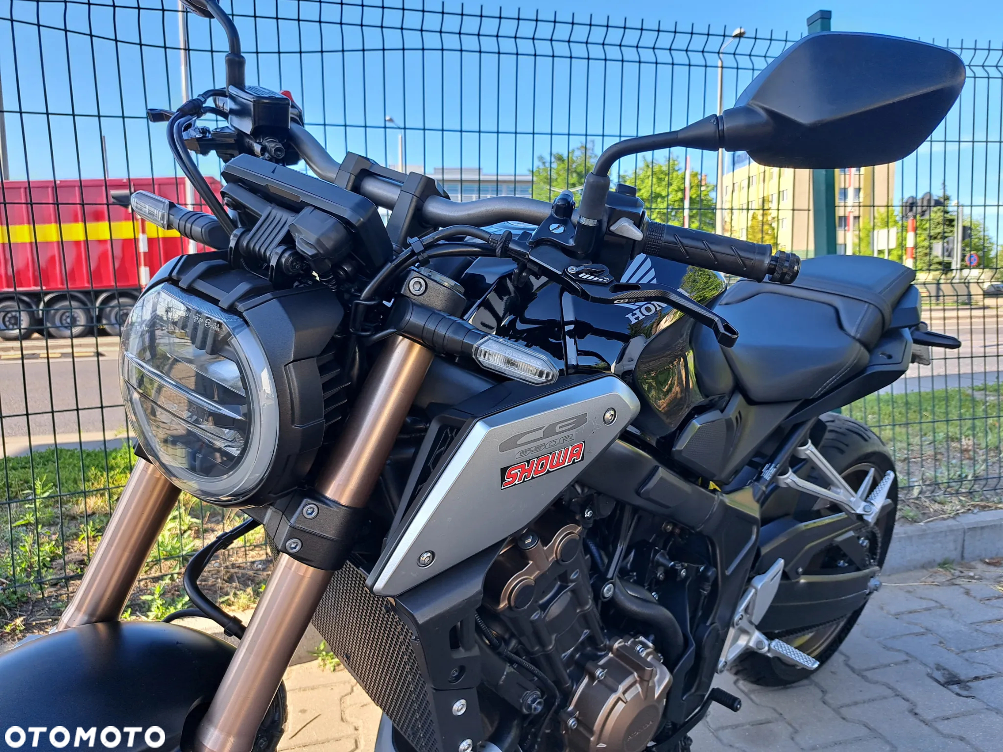 Honda CB - 9