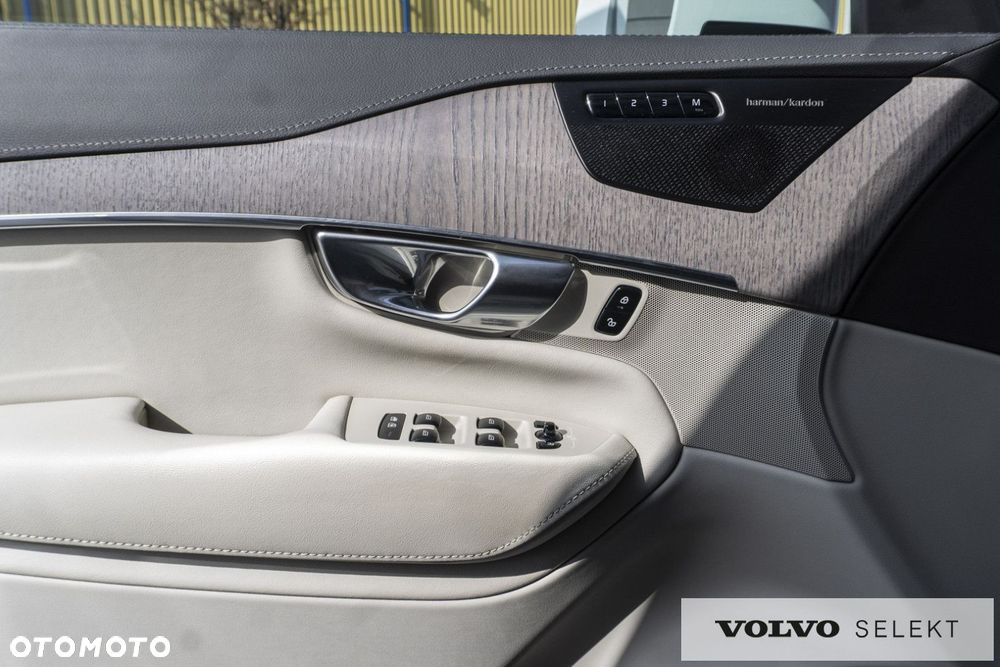 Volvo XC 90 - 13