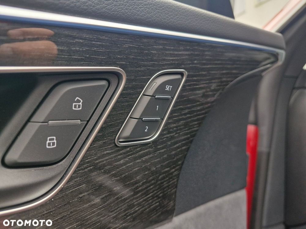 Audi Q8 - 17