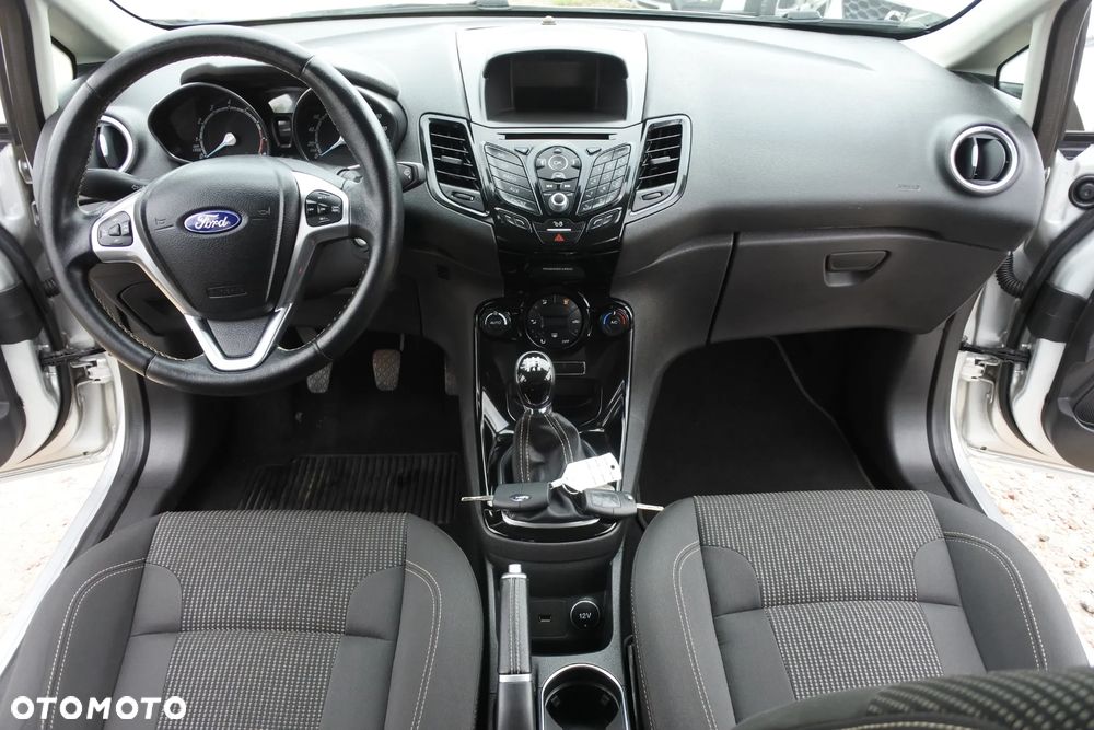 Ford Fiesta 1.0 EcoBoost S&S TITANIUM - 15