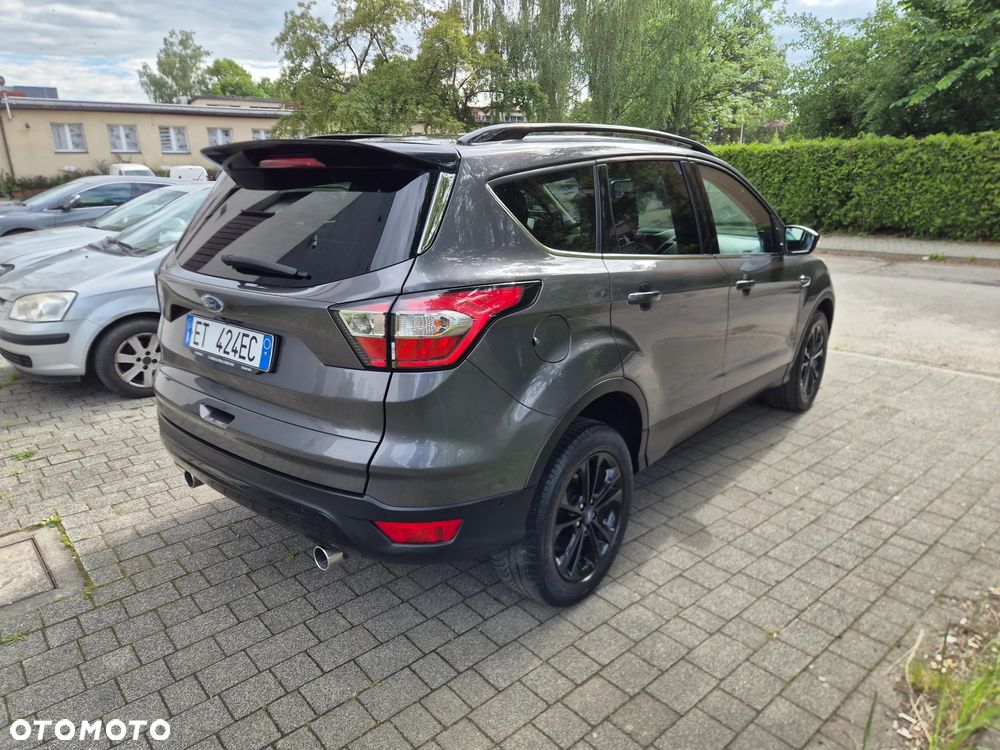Ford Kuga 1.5 TDCi FWD Titanium - 6
