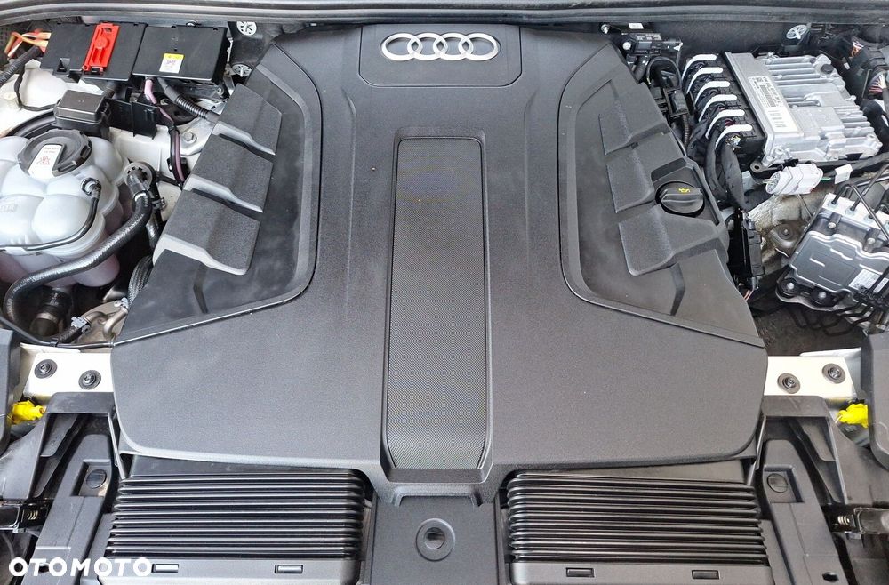 Audi Q8 - 32
