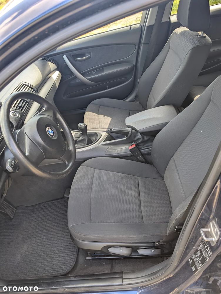 BMW Seria 1 116d DPF - 10