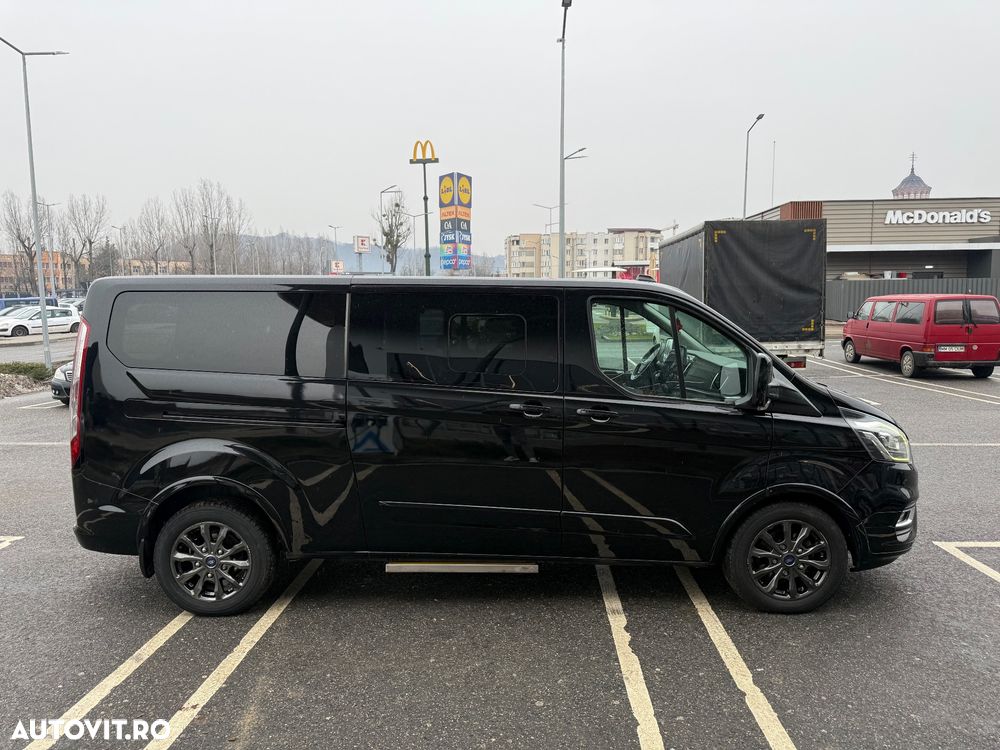 Ford Tourneo Custom Bus 320 2.0 EcoBlue 185 CP L2H1 Titanium X Aut. - 32