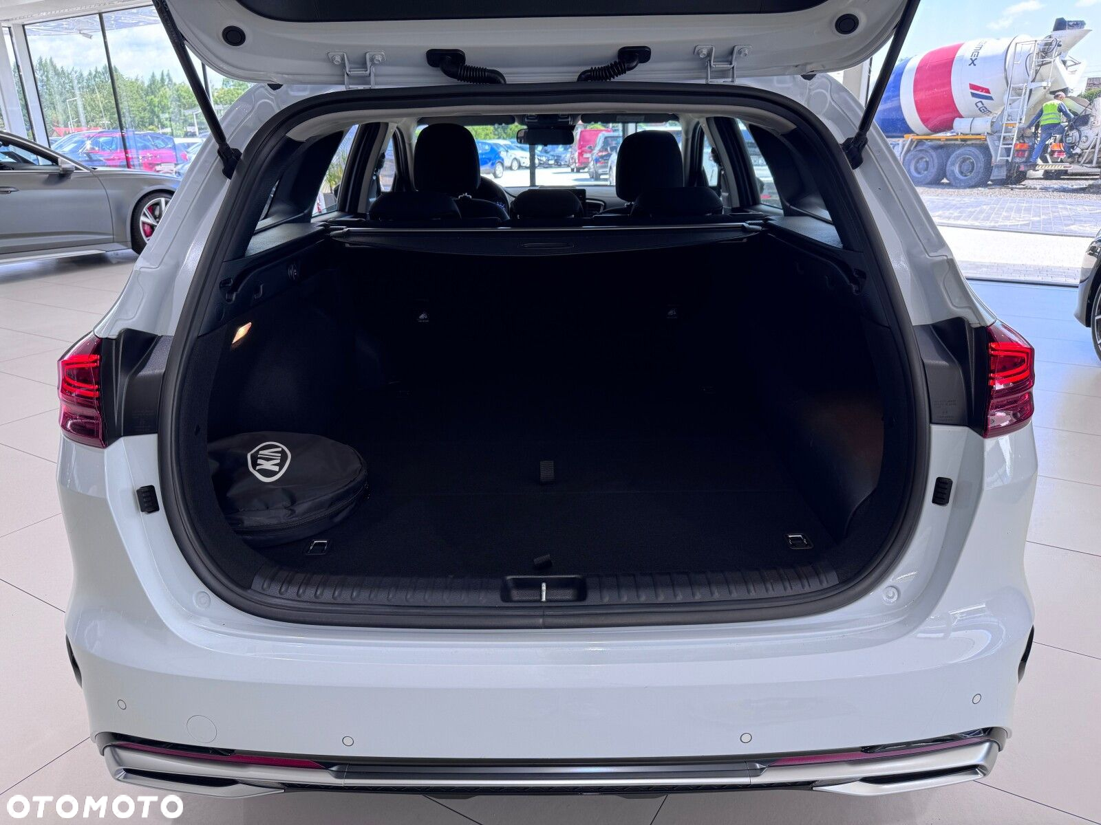 Kia Ceed - 16