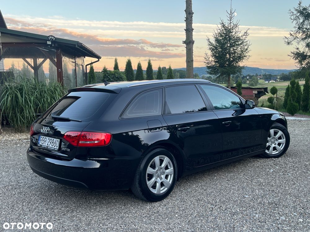 Audi A4 Avant - 9