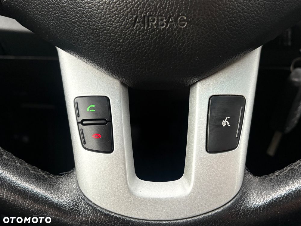 Kia Sportage 2.0 CRDI XL - 33