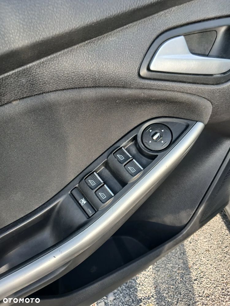 Ford Focus - 11