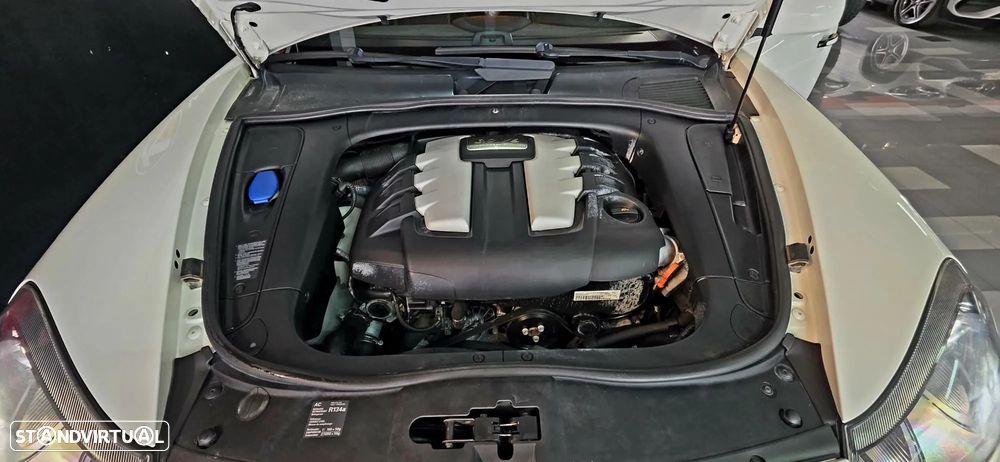 Porsche Cayenne Diesel Tiptronic S - 12