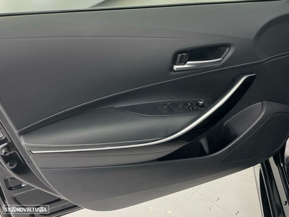 Toyota Corolla 1.8 Hybrid Comfort+P.Sport - 17