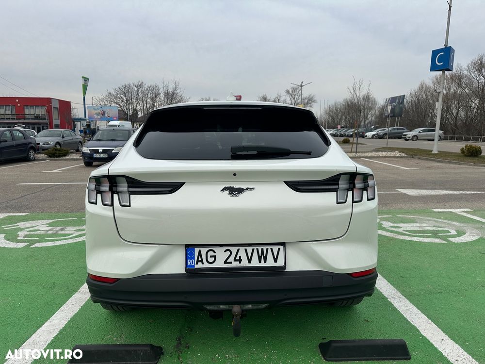 Ford Mustang Mach-E Standard - 9