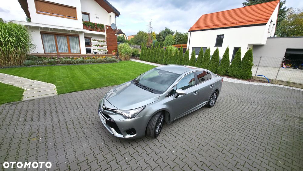 Toyota Avensis 2.0 Premium MS - 15