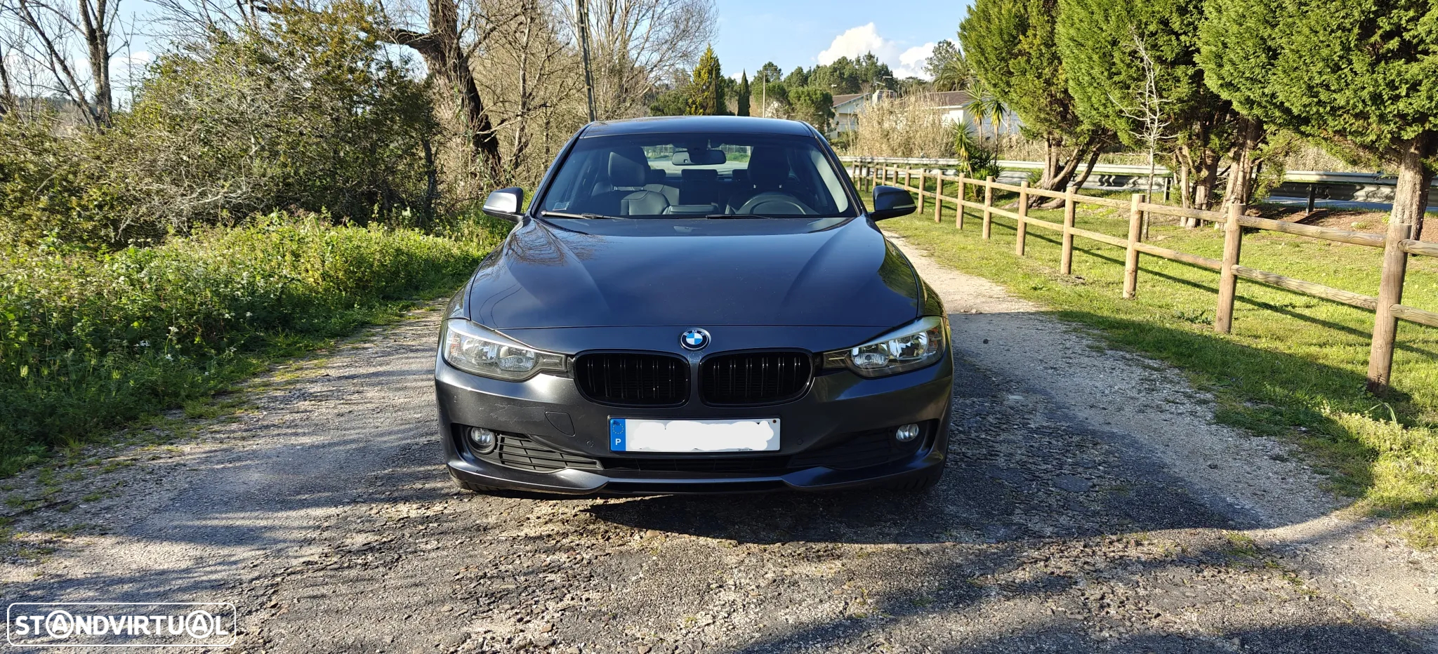 BMW 318 d Touring Line Luxury - 2