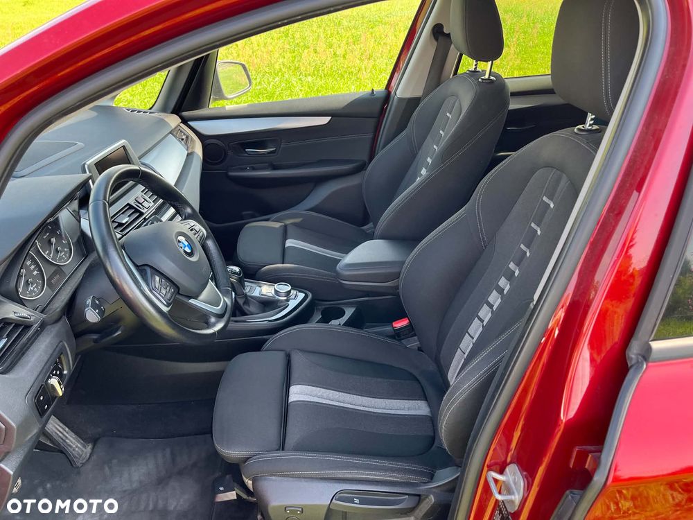 BMW Seria 2 218d GT - 9