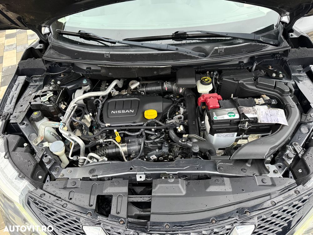 Nissan Qashqai 1.6 DCI Xtronic TEKNA - 17