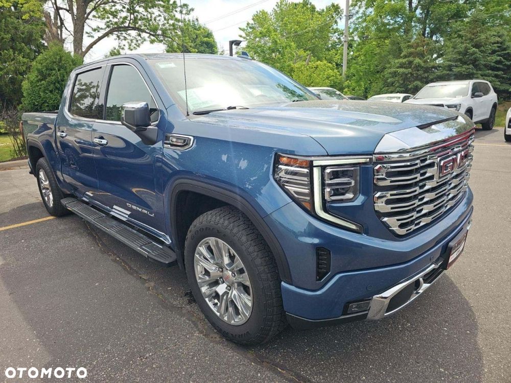 GMC Sierra - 7