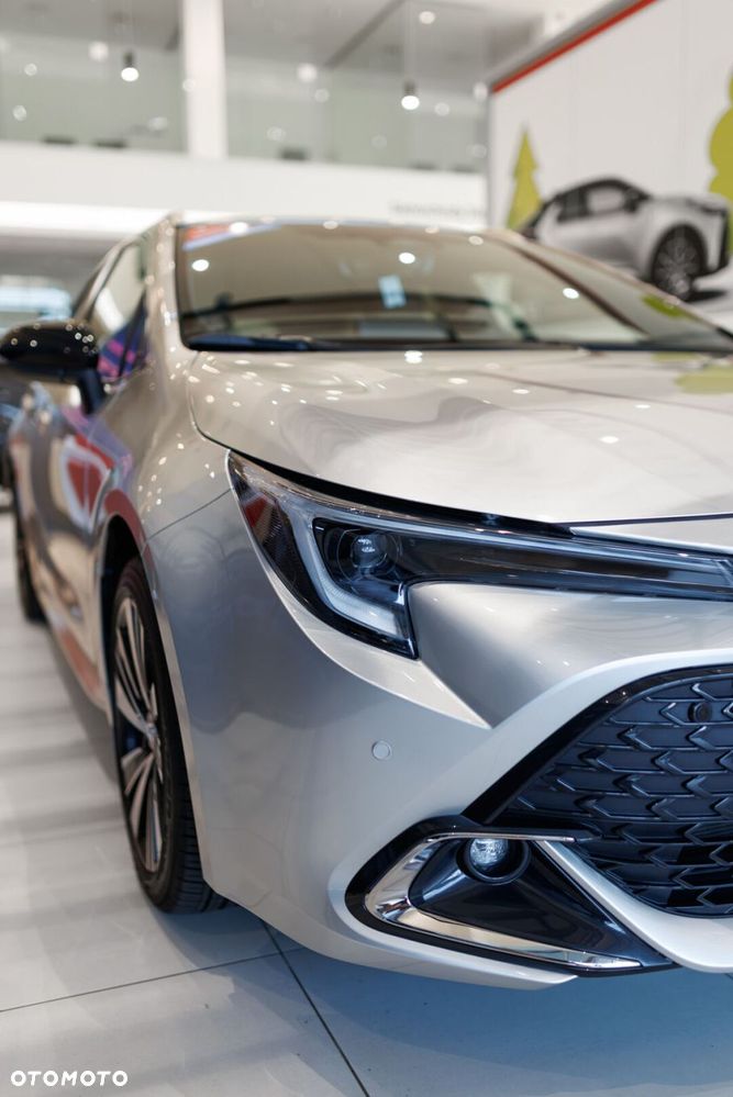 Toyota Corolla 1.8 Hybrid Style - 12