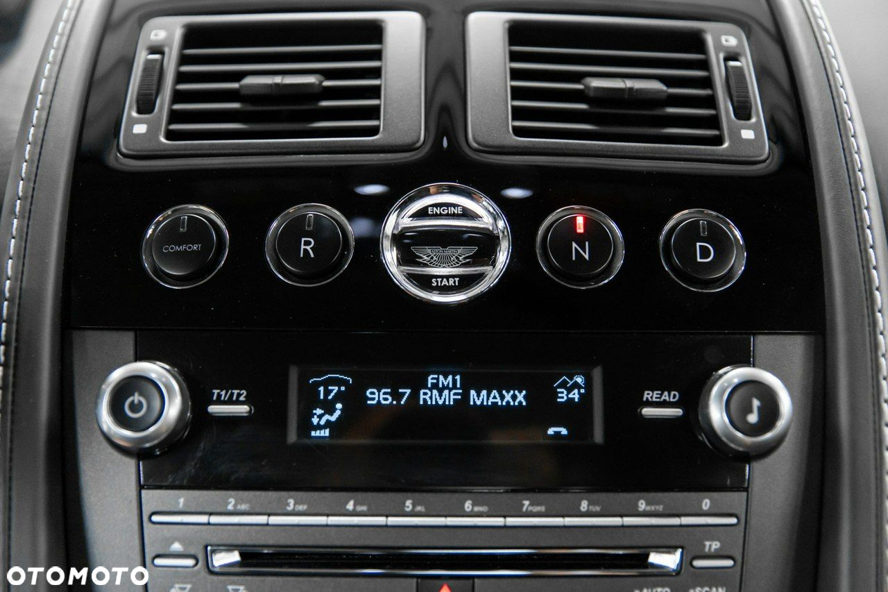 Aston Martin V8 Vantage 4,7 SportShift - 34