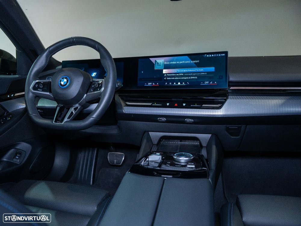 BMW 530 e Pack Desportivo M - 8