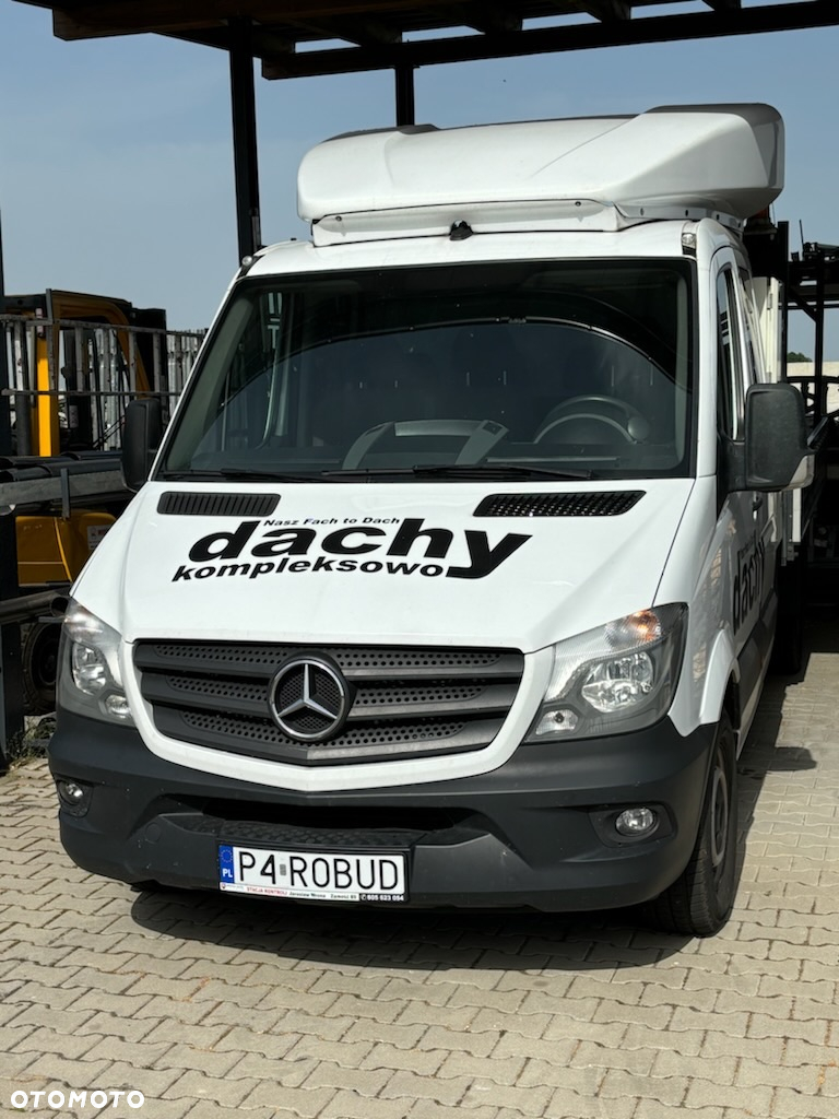 Mercedes-Benz Sprinter - 2