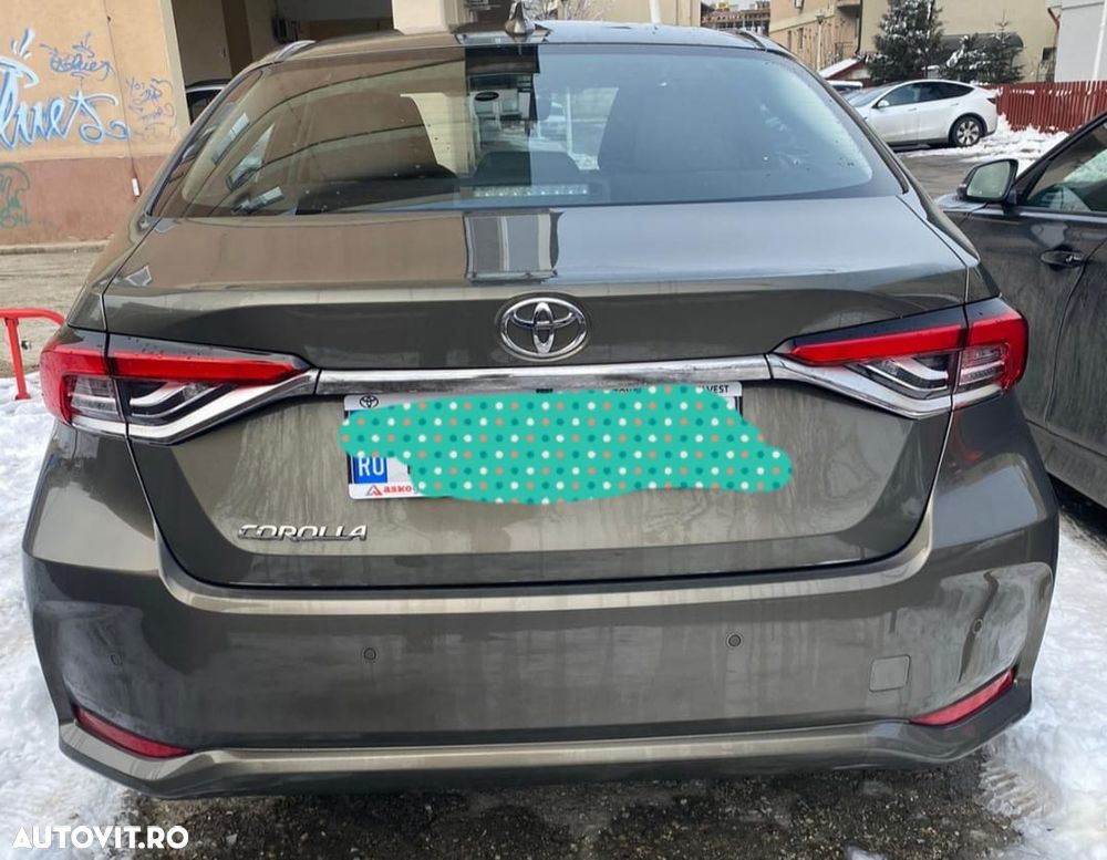 Toyota Corolla - 12