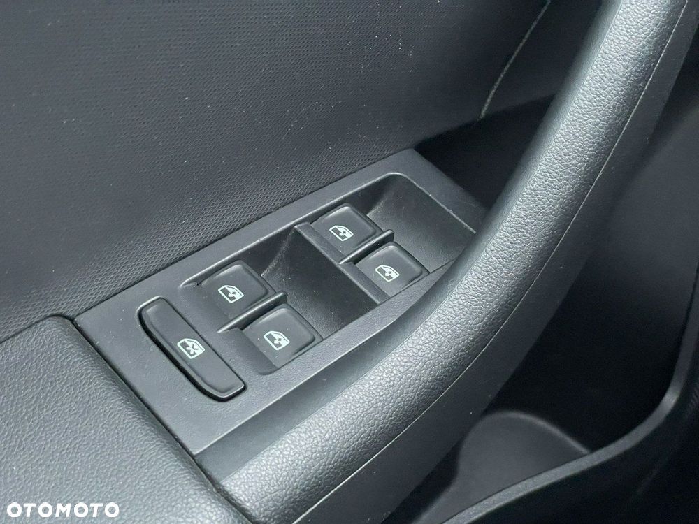 Skoda RAPID 1.4 TDI Ambition - 13
