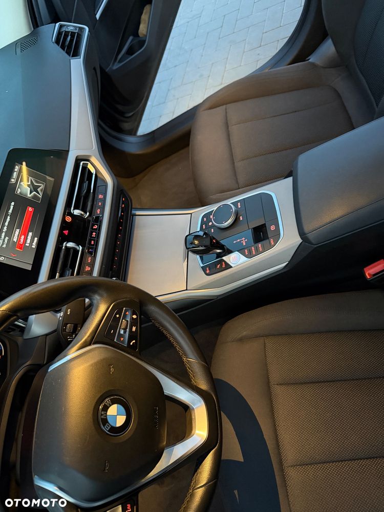 BMW Seria 3 320i - 13