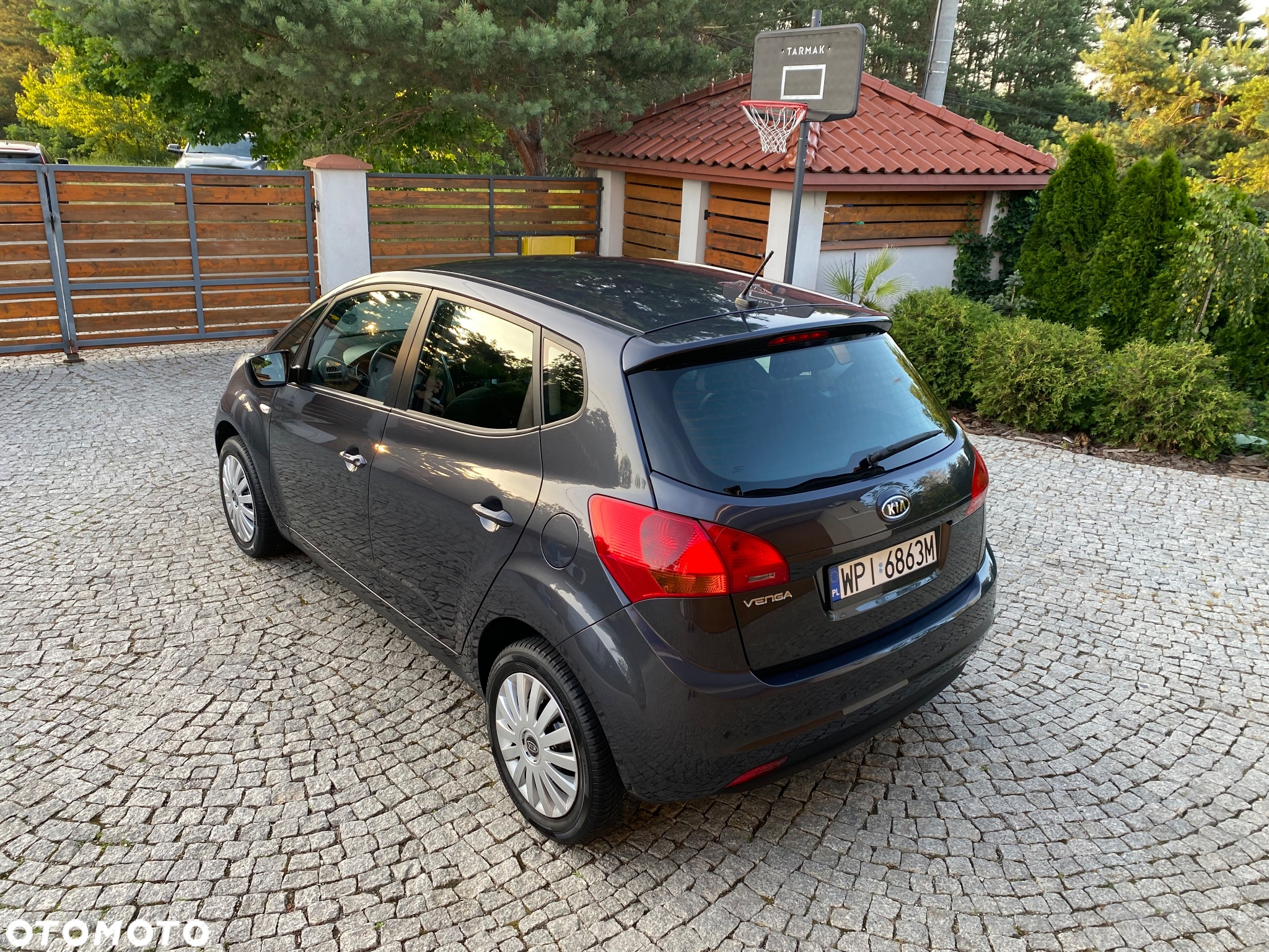 Kia Venga - 7